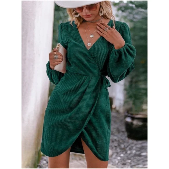 green emerald velvet dress Green Crochet Cutout O-Ring Dress Medium